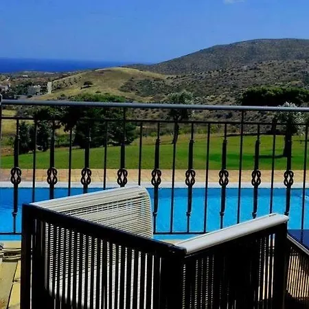 Distefi Hills In Sounio ميتامورفوسي